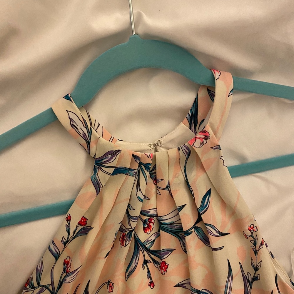 Spring dress - Picture 2 of 4